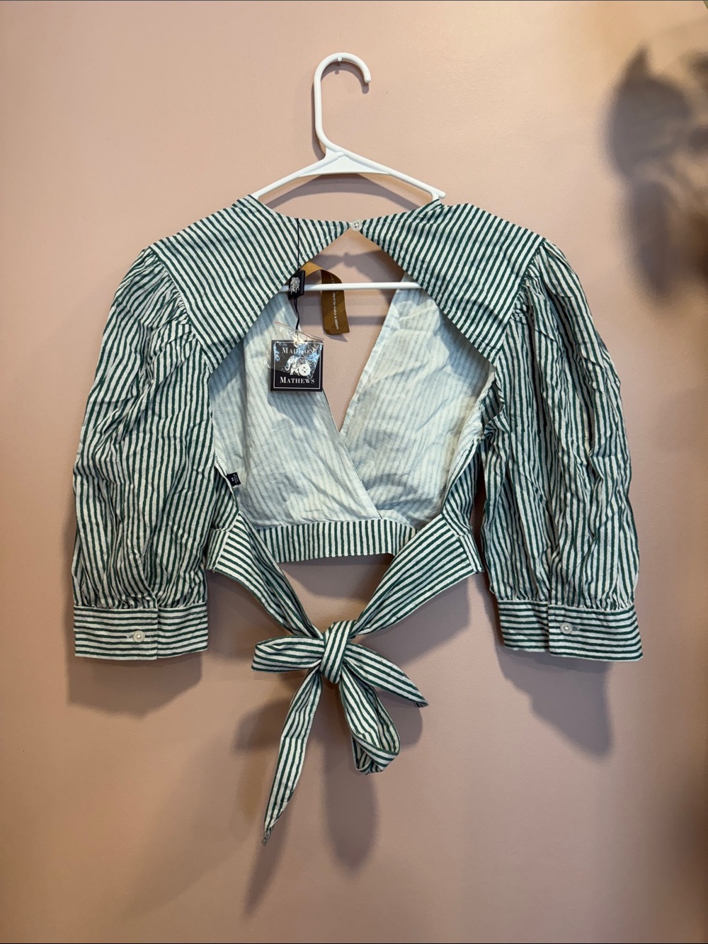 Striped Green Tie-Back Puff Sleeve Crop Top - Picture 2 of 4